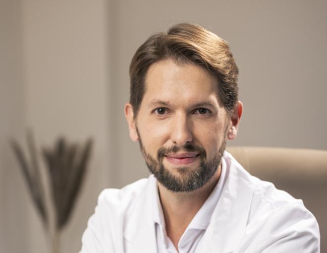 Dr. Sulzgruber im AEOS Ärztezentrum